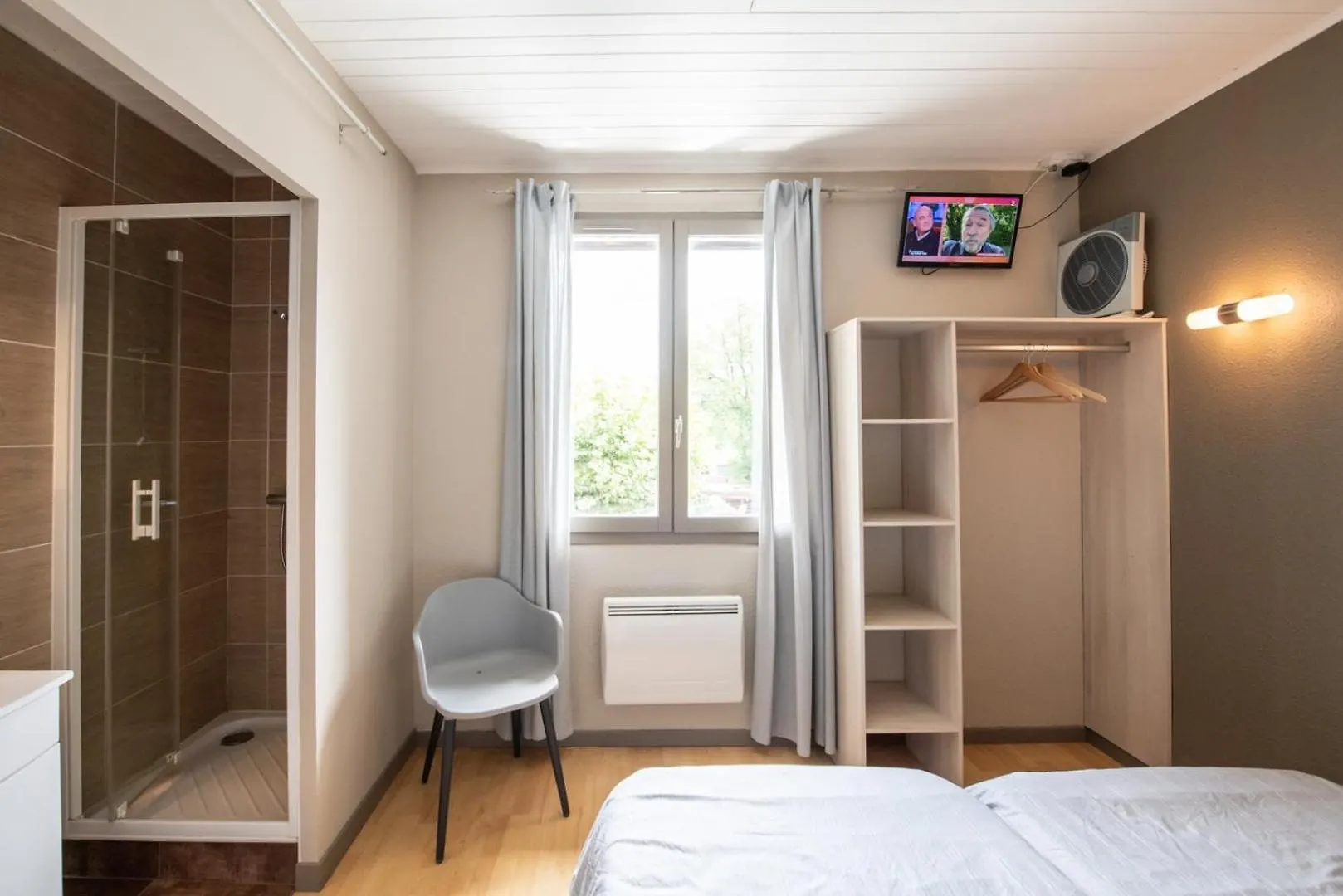 Chez Jostel - Chambre 3 Genay  Genay (Rhone)